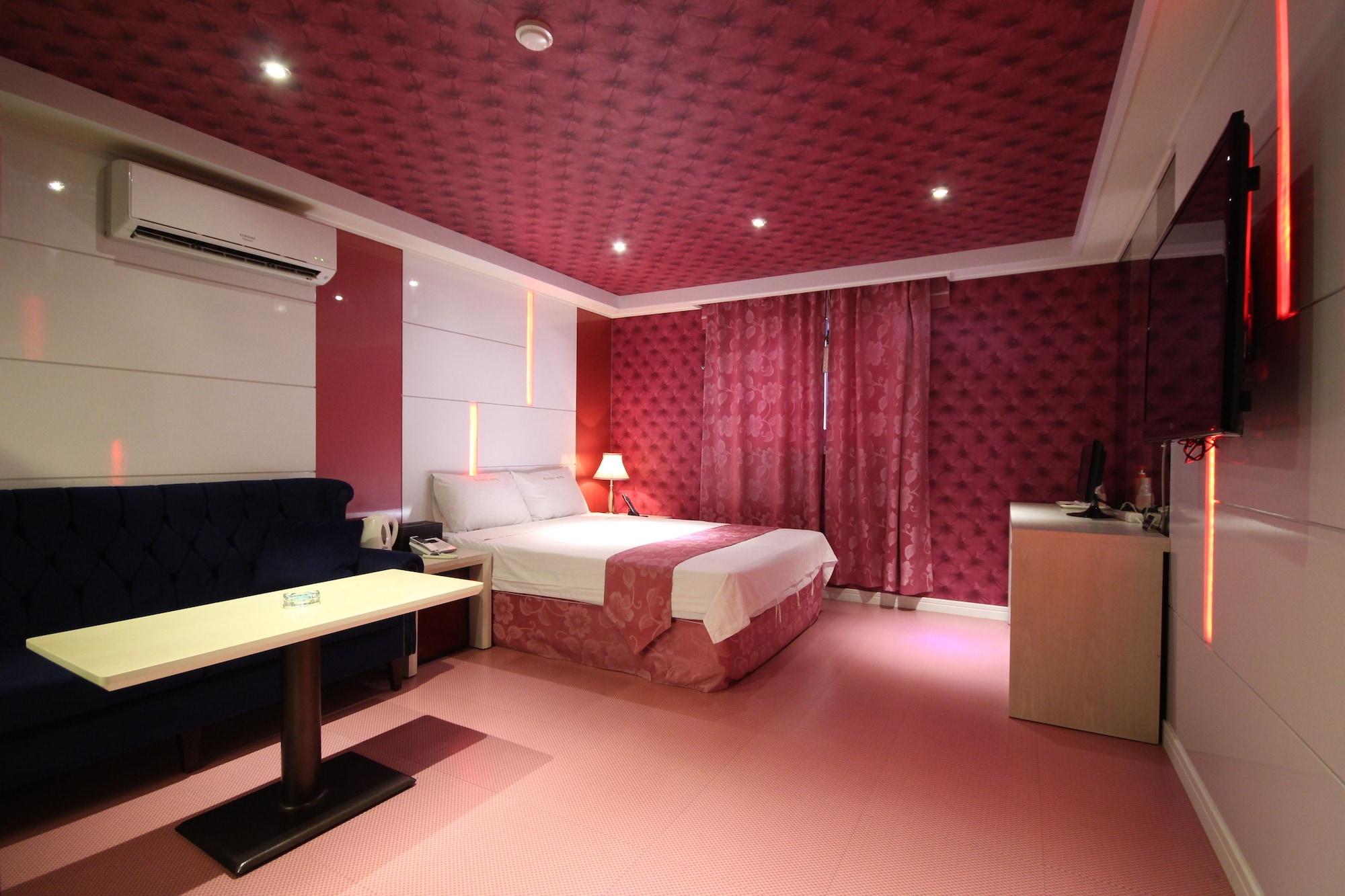 Sono Hotel Кёнджу Экстерьер фото