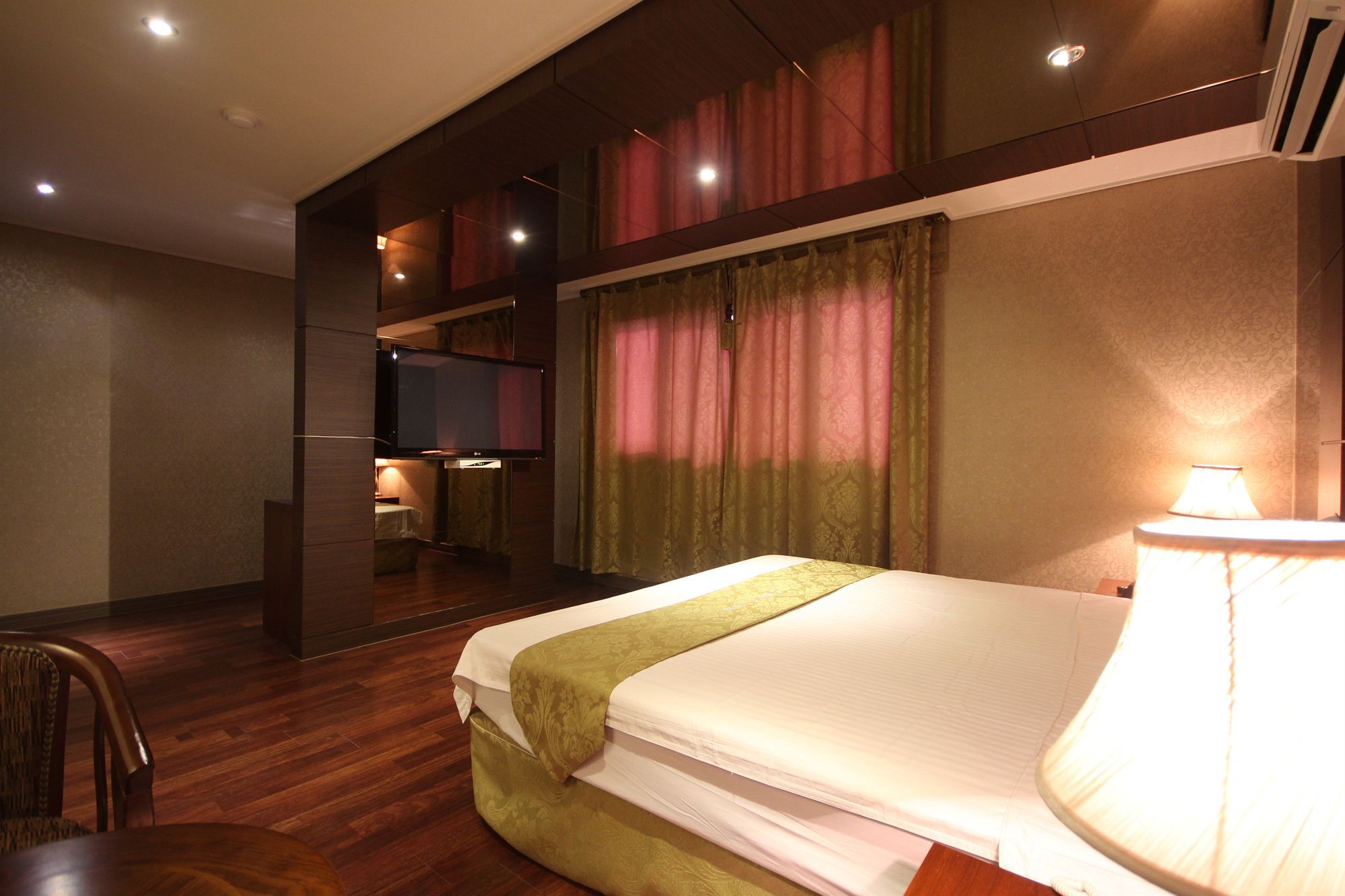 Sono Hotel Кёнджу Экстерьер фото